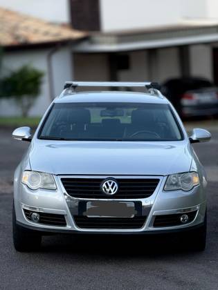 VOLKSWAGEN PASSAT 2.0 FSI COMFORTLINE VARIANT 16V TURBO GASOLINA 4P TIPTRONIC VOLKSWAGEN PASSAT 2.0 FSI COMFORTLINE VARIANT 16V TURBO GASOLINA 4P TIPTRONIC